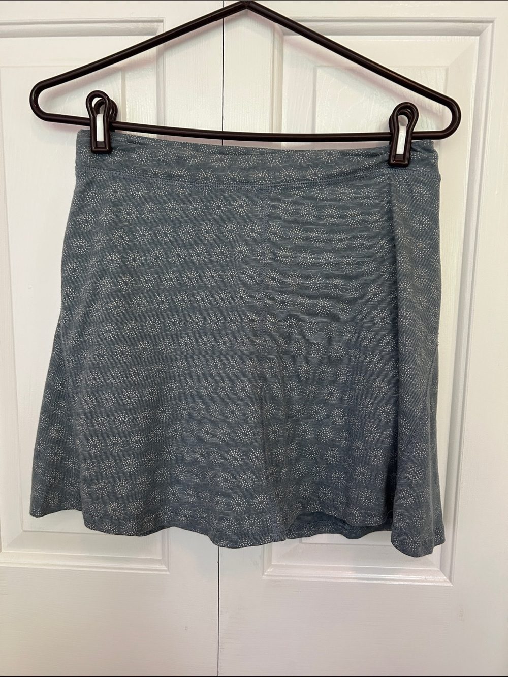 Toad & Co Seleena Skort with inside drawstring.